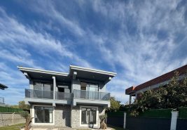 3 ADAM EMLAK’TAN ULUCAMİ MH SERPME EVLER SATILIK VİLLA