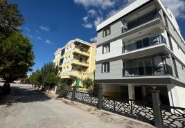 3 ADAM EMLAK’TAN REŞATBEY MH ÖN CEPHE 2+1 SATILIK DAİRE